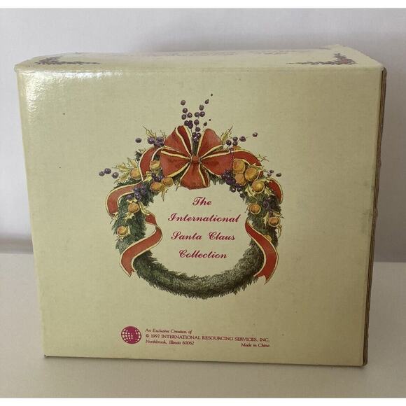 International Santa Claus Collection Ornament Figurine Set BELSNIKLE CANADA - Picture 4 of 6
